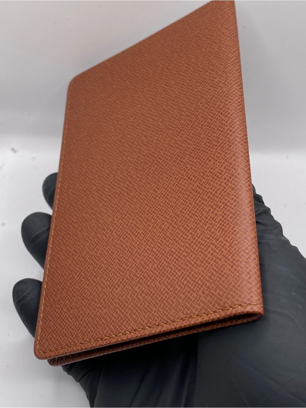 Louis Vuitton Brown Leather Key & Card Holder - Picture 7 of 10